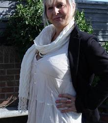 Mogenkvinna från Trollhättan, 64 år