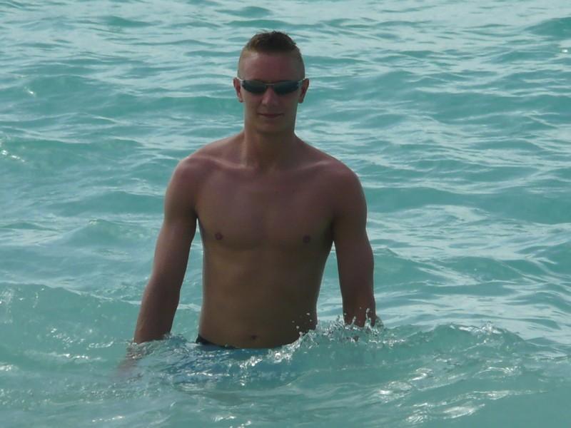 GayBoy6 från Tumba, 41 år