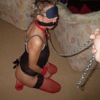 Din_slavinna från Kiruna, 32 år